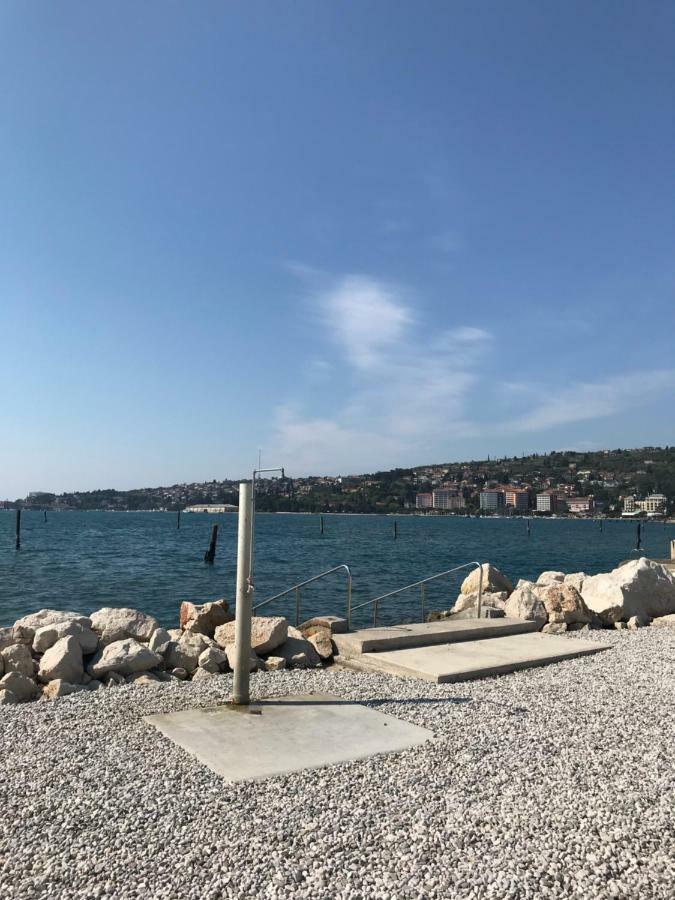 Villa Floating House Blue Moon Portorož Exterior foto