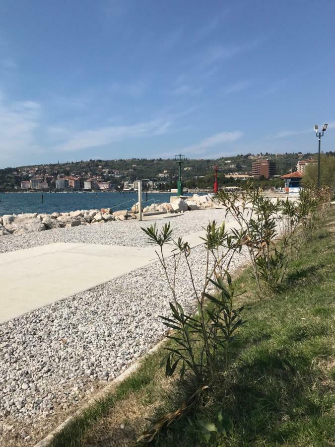 Villa Floating House Blue Moon Portorož Exterior foto